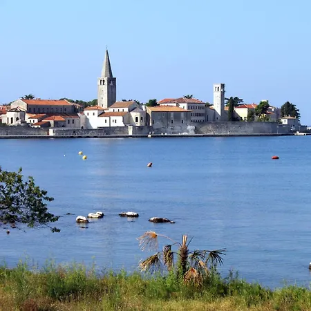 7042b Poreč